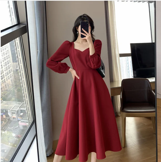 2023 Women's Autumn New Black Long Sleeve Dress Hepburn Style V-neck Ankle-length Retro Korean Style Long Black Dress
2023 Women's Autumn New Black Long Sleeve Dress Hepburn Style V-neck Ankle-length Retro Korean Style Long Black Dress