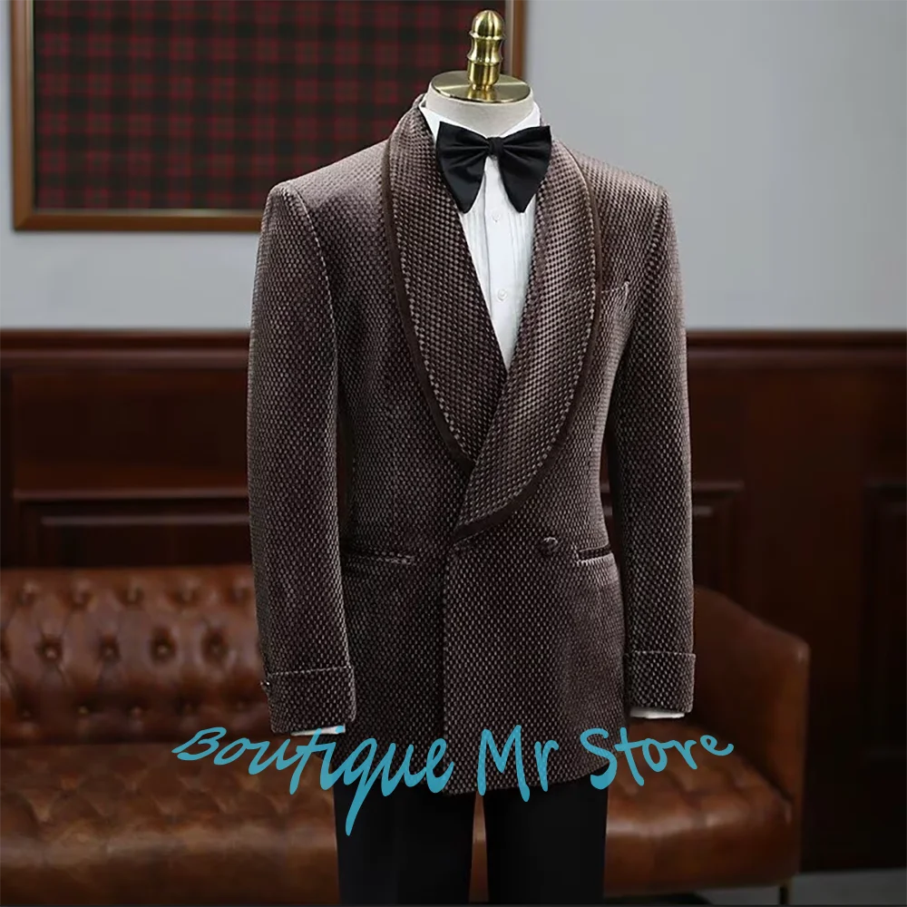 Brown Textured Velvet Double-Breasted Men's Suits 2Piece Pants Set Shawl Lapel Blazer Formal Luxury Evening Gentlemen Jacket
Brown Textured Velvet Double-Breasted Men's Suits 2Piece Pants Set Shawl Lapel Blazer Formal Luxury Evening Gentlemen Jacket