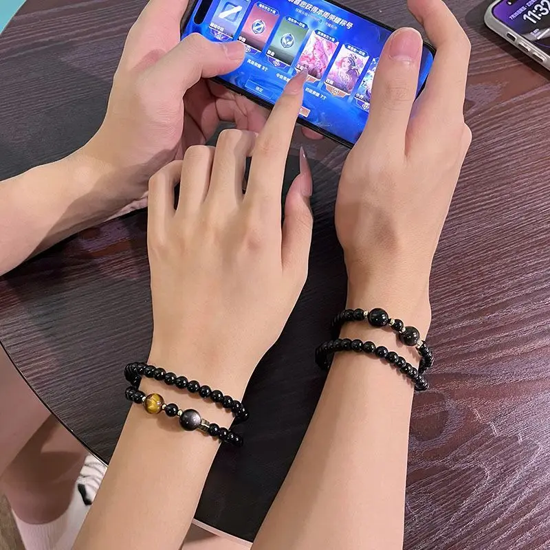 Светлый роскошный браслет из натурального обсидиана для пары, высококачественный смысл, тигровый глаз, двойной круг, маленькие бусины, веревка для рук, праздничные подарки
Светлый роскошный браслет из натурального обсидиана для пары, высококачественный смысл, тигровый глаз, двойной круг, маленькие бусины, веревка для рук, праздничные подарки