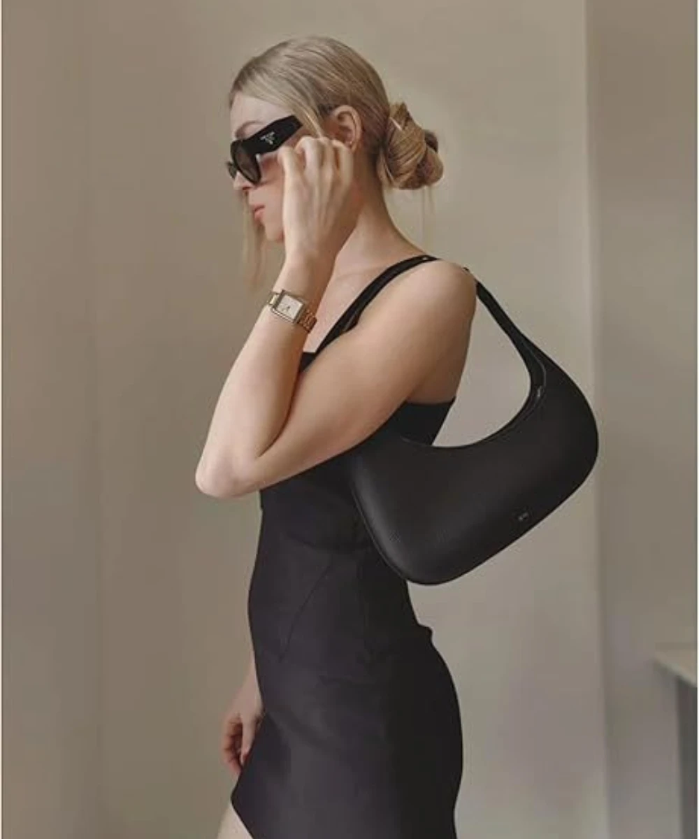 2026 New JW Sailing Bag Crossbody Bag French Handheld Underarm Commuter Handheld Women's Bag
2026 New JW Sailing Bag Crossbody Bag French Handheld Underarm Commuter Handheld Women's Bag