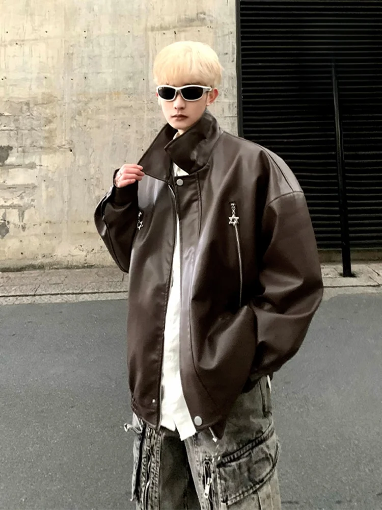 Brown PU Leather Jaet Men's Spring Autumn Trendy Pilot Sle High Street Vibe Loose Fit Zipper Closure Long Sve Coat
Brown PU Leather Jaet Men's Spring Autumn Trendy Pilot Sle High Street Vibe Loose Fit Zipper Closure Long Sve Coat