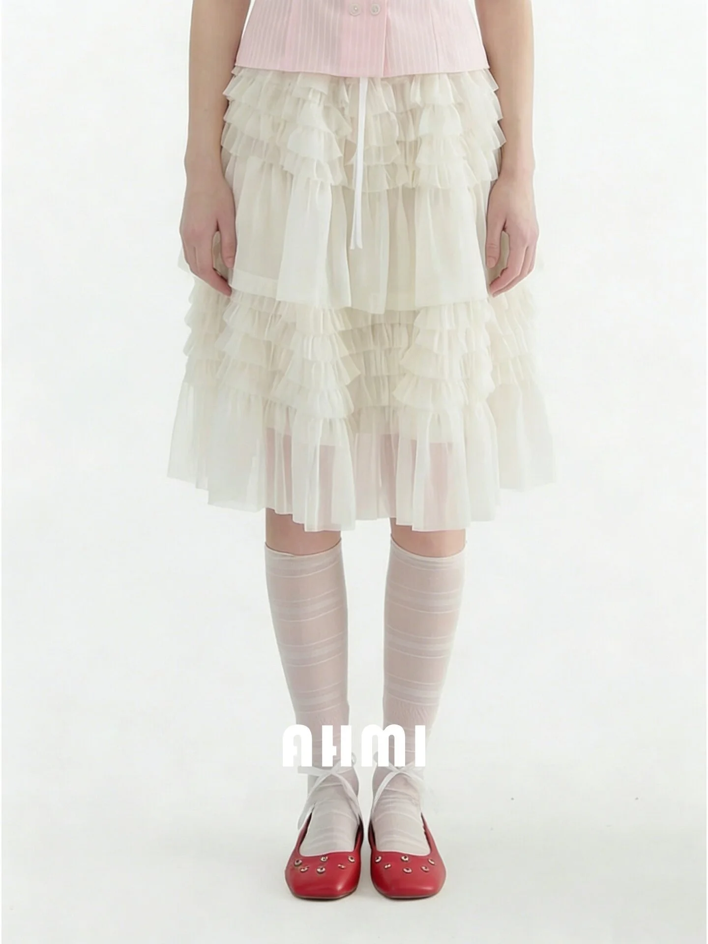 Юбка-полусолнце AHMI с высокой талией из фатина, милый фасон, многоярусная, женская, весна-лето, новая, элегантная, красивая, дышащая, приятная к телу
Юбка-полусолнце AHMI с высокой талией из фатина, милый фасон, многоярусная, женская, весна-лето, новая, элегантная, красивая, дышащая, приятная к телу