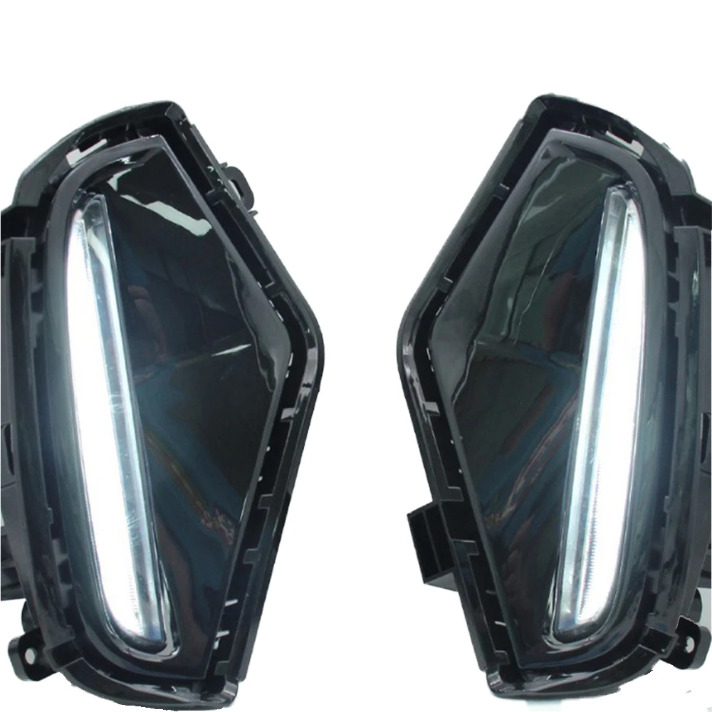 New LED daytime running lights for Toyota RAV4 2019-2024 models, suitable for RAV4 Rongfang front fog lights and turn signals.
New LED daytime running lights for Toyota RAV4 2019-2024 models, suitable for RAV4 Rongfang front fog lights and turn signals.