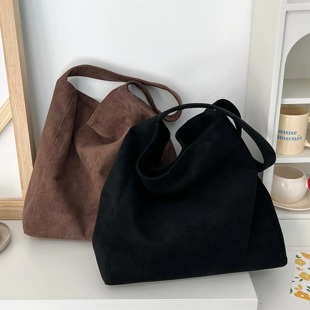 Women Large Capacity Shoulder Bag Stylish Casual Handbag Fashion Retro Classic Purse for Daily Use Solid Color Handbag
Women Large Capacity Shoulder Bag Stylish Casual Handbag Fashion Retro Classic Purse for Daily Use Solid Color Handbag