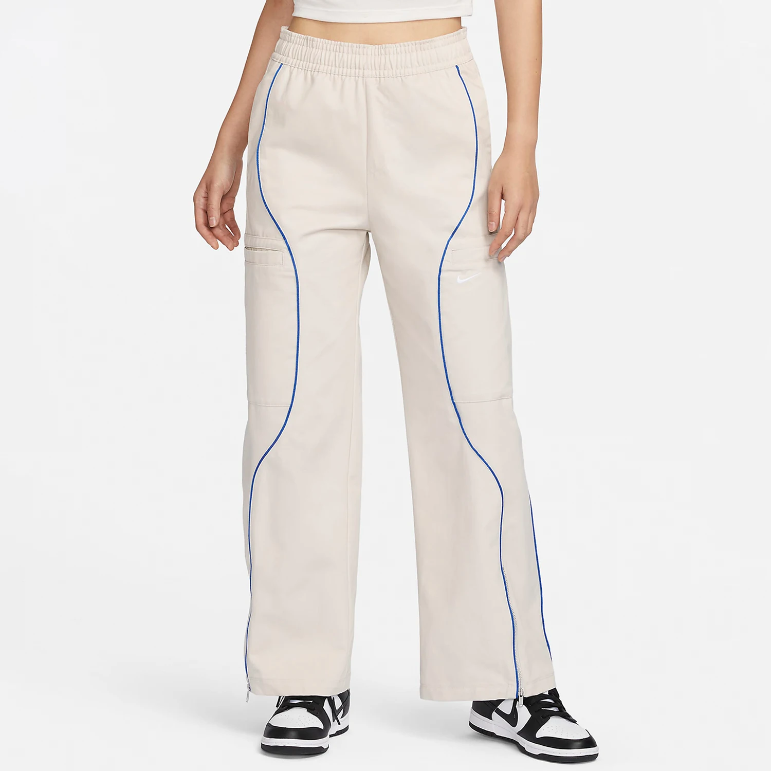 Nike genuine Sportswear Women's Sports Retro Waist Woven Pants FN1950-072
Nike genuine Sportswear Women's Sports Retro Waist Woven Pants FN1950-072
