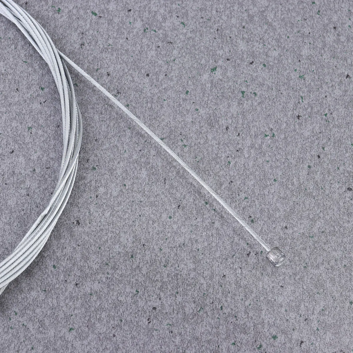 1 Set Mountain Road Bike Brake Derailleur Cable High Strength Wear Resistant Shifting Wire Fixed Gear Brake Line Blue Color
1 Set Mountain Road Bike Brake Derailleur Cable High Strength Wear Resistant Shifting Wire Fixed Gear Brake Line Blue Color