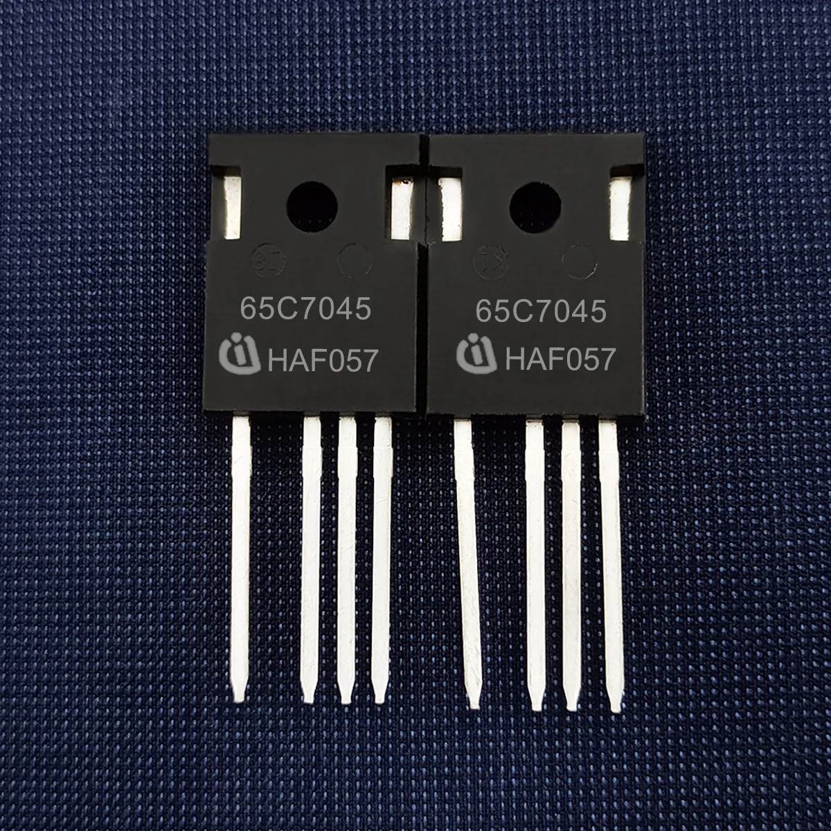 10 шт. IPZ65R045C7 65C7045 TO-247-4 700V 212A MOS Гарантия качества Быстрая доставка
10 шт. IPZ65R045C7 65C7045 TO-247-4 700V 212A MOS Гарантия качества Быстрая доставка