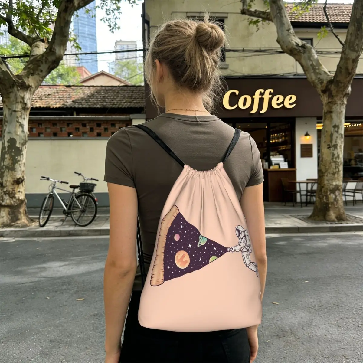Astronaut With Pizza In Space Cartoon Backpacks Fashion Drawstring Bags Sports Bag Book Bags for Man Woman Students
Astronaut With Pizza In Space Cartoon Backpacks Fashion Drawstring Bags Sports Bag Book Bags for Man Woman Students