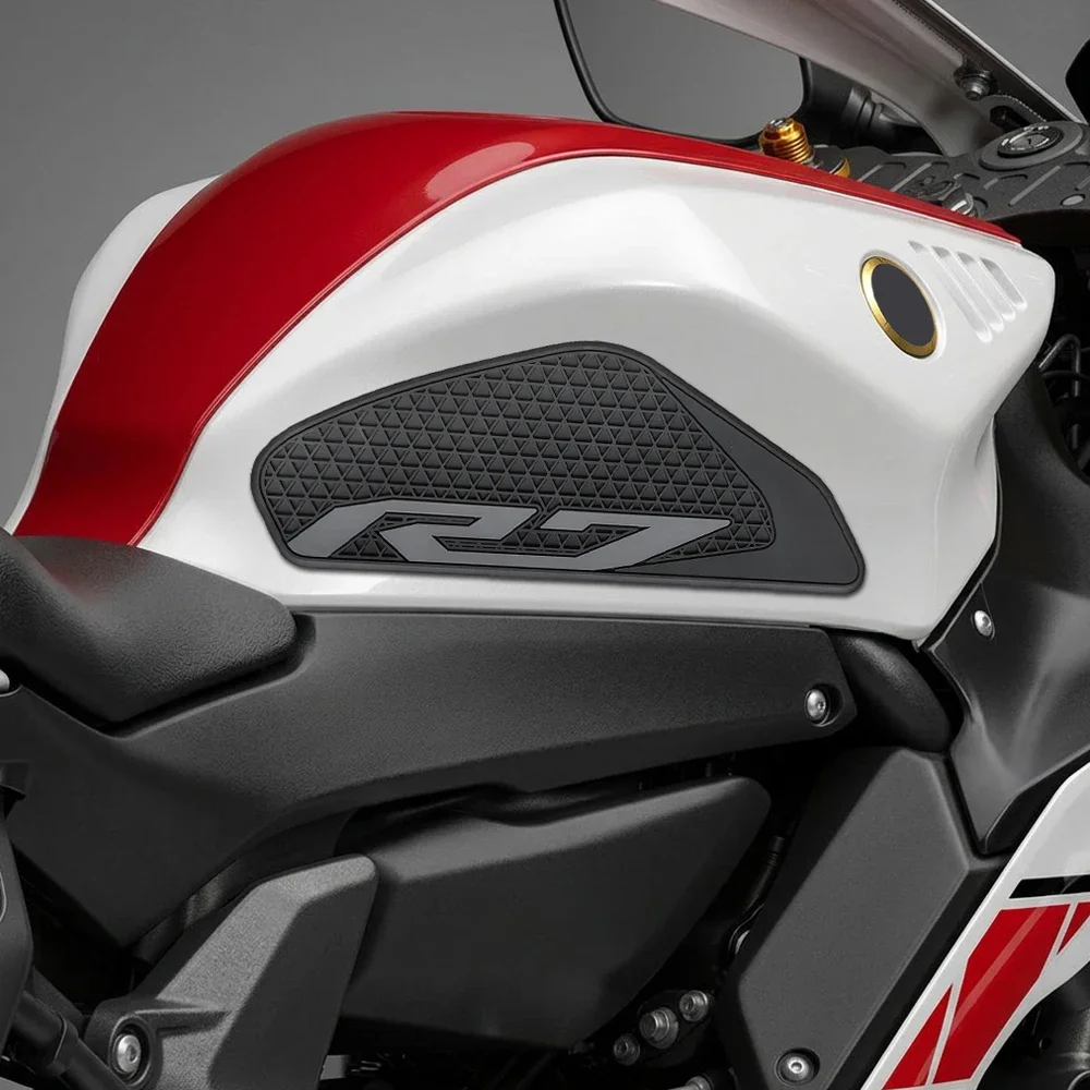 Motorcycle Rubber Non-slip Side Tank Pad for Yamaha R7 (2020-2026)
Motorcycle Rubber Non-slip Side Tank Pad for Yamaha R7 (2020-2026)
