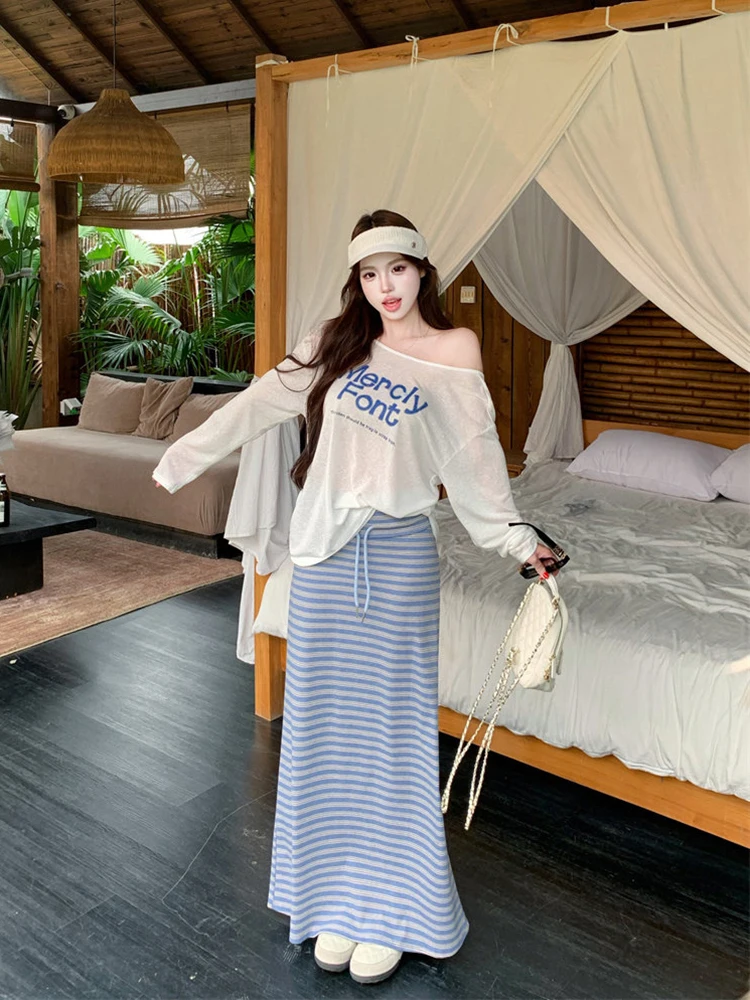 Ladies' Summer Fashion Sunscreen T-shirt And High Waist Skirt Two-Piece Set Casual Style Stripe Patterned Lazy Style
Ladies' Summer Fashion Sunscreen T-shirt And High Waist Skirt Two-Piece Set Casual Style Stripe Patterned Lazy Style