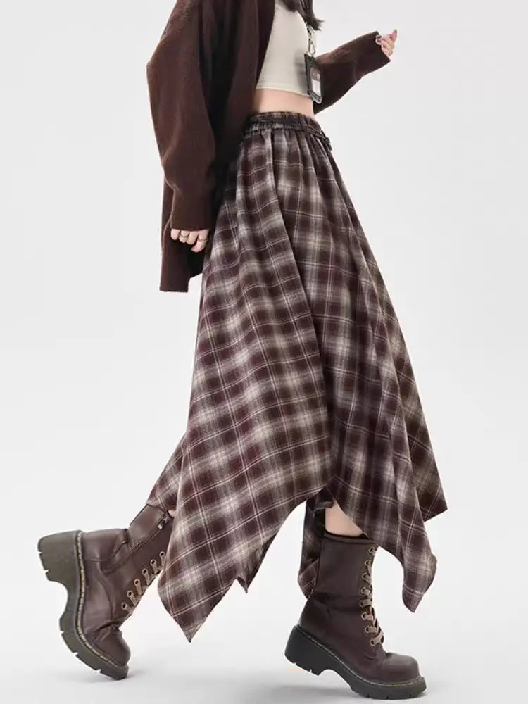 Шикарные коричневые клетчатые юбки-миди для женщин, осень 2023 года, ретро-юбка трапециевидной формы с высокой талией, элегантный нерегулярный узор в клетку
Шикарные коричневые клетчатые юбки-миди для женщин, осень 2023 года, ретро-юбка трапециевидной формы с высокой талией, элегантный нерегулярный узор в клетку