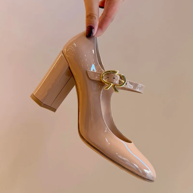 New Women's Mary Jane Shoes 2026 Fashion Banquet High Heels French Lolita Shoes for Women High Heel Pumps Leather Shoes Zapatos
New Women's Mary Jane Shoes 2026 Fashion Banquet High Heels French Lolita Shoes for Women High Heel Pumps Leather Shoes Zapatos