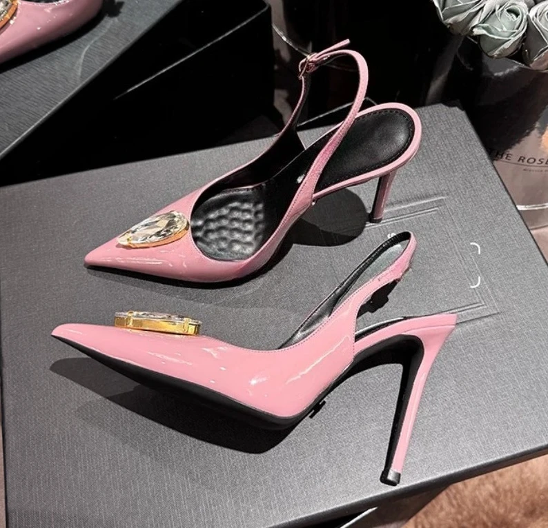 New Summer Pointed Stiletto High Heels Women's Lacquer Leather Pink Water Diamond Versatile Rear Headless Sandals
New Summer Pointed Stiletto High Heels Women's Lacquer Leather Pink Water Diamond Versatile Rear Headless Sandals