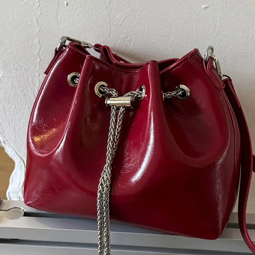 2025 Women's Solid Color Mini Bucket Bag Trendy Chain Strap Simple Shoulder Casual Crossbody Bag for Fashionable Everyday Use
2025 Women's Solid Color Mini Bucket Bag Trendy Chain Strap Simple Shoulder Casual Crossbody Bag for Fashionable Everyday Use