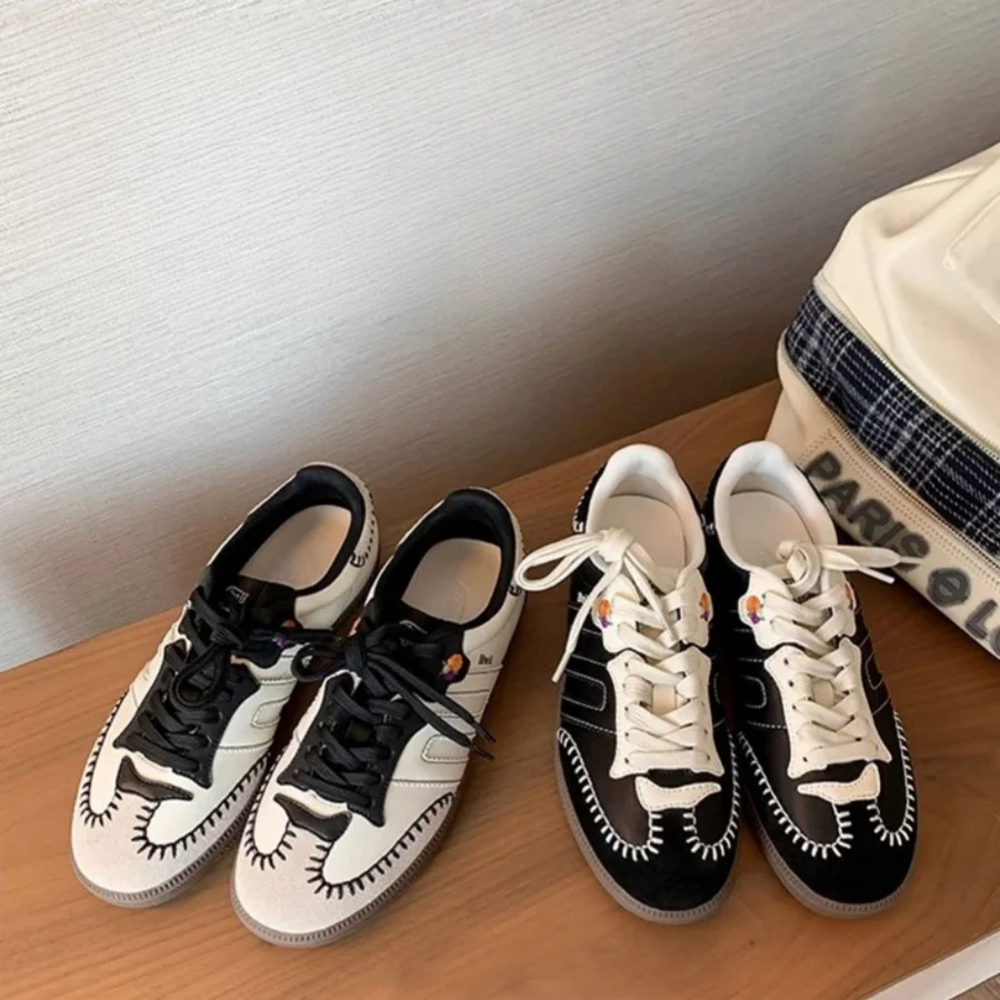 Casual Sport Flat Shoes Ladies soft Non-slip Sneakers Women Comfortable Fashion luxury Lace Up Running Shoes 2025 Spring Autumn
Casual Sport Flat Shoes Ladies soft Non-slip Sneakers Women Comfortable Fashion luxury Lace Up Running Shoes 2025 Spring Autumn