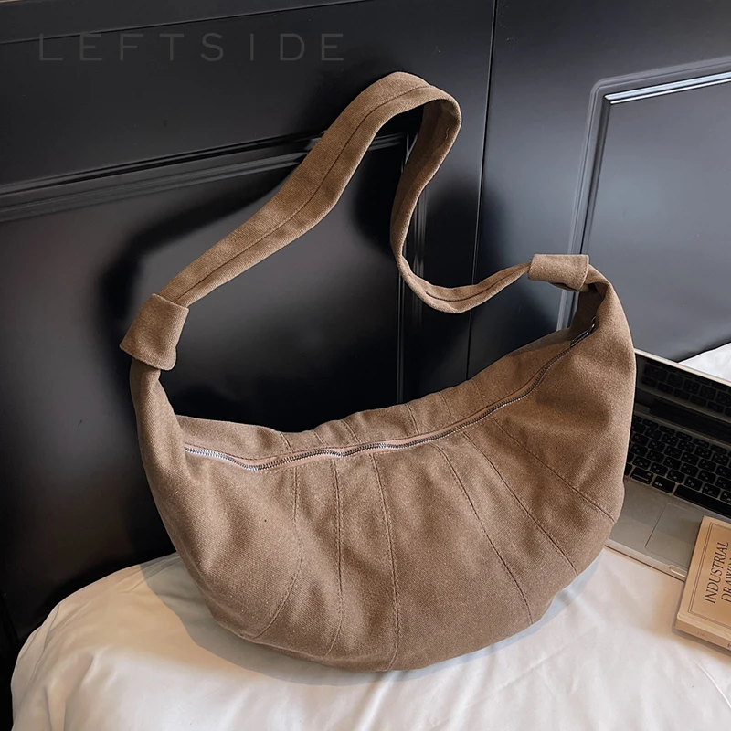 LEFTSIDE High-capacity Soft Cloth Shoulder Bags for Women 2025 Y2K New Luxury Fashion Trend Female Hobo Bag Lady Handbags
LEFTSIDE High-capacity Soft Cloth Shoulder Bags for Women 2025 Y2K New Luxury Fashion Trend Female Hobo Bag Lady Handbags