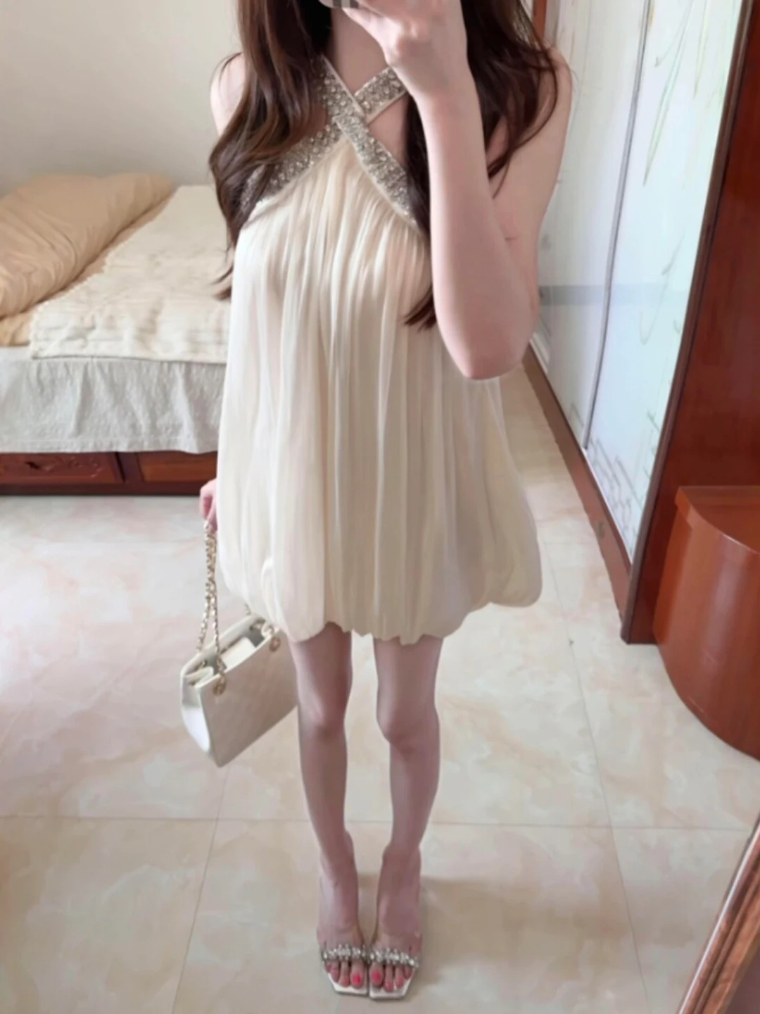 Unique Fashionable Diamond Embedded Neck Hanging Strap Fairy Skirt Design Summer Dress Elegant Atmosphere Sleeveless Women's ...
Unique Fashionable Diamond Embedded Neck Hanging Strap Fairy Skirt Design Summer Dress Elegant Atmosphere Sleeveless Women's ...