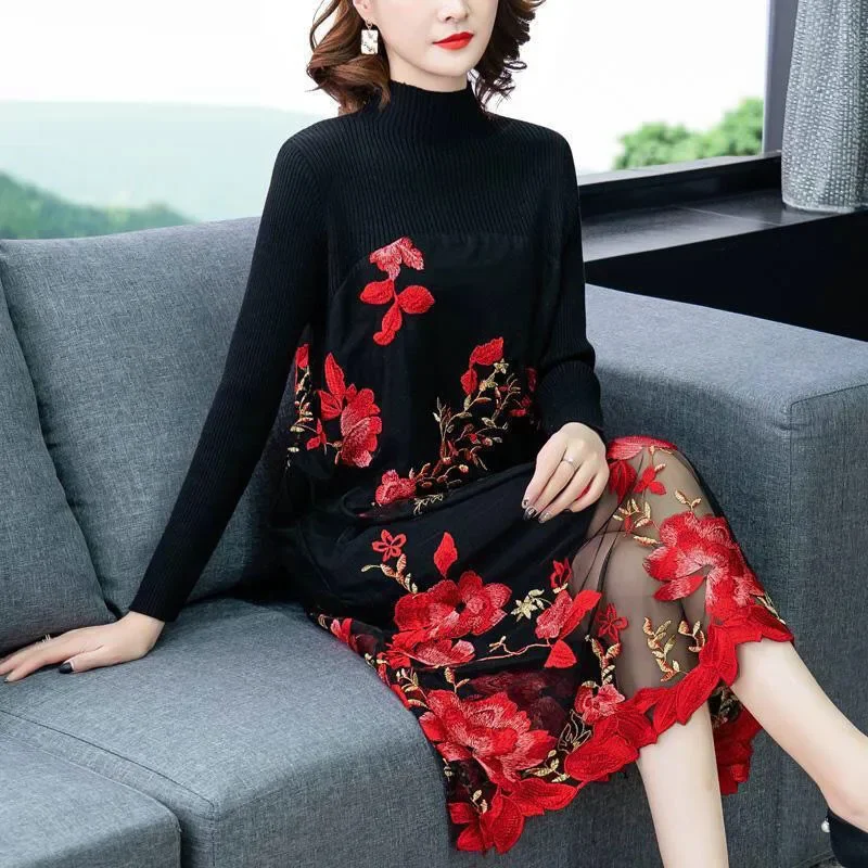 Spring Fall Fashion Womens Stand Collar Patchwork Embroidery Flower Dress , 2024 Women Clothes Red Golden Floral Long Dresses
Spring Fall Fashion Womens Stand Collar Patchwork Embroidery Flower Dress , 2024 Women Clothes Red Golden Floral Long Dresses