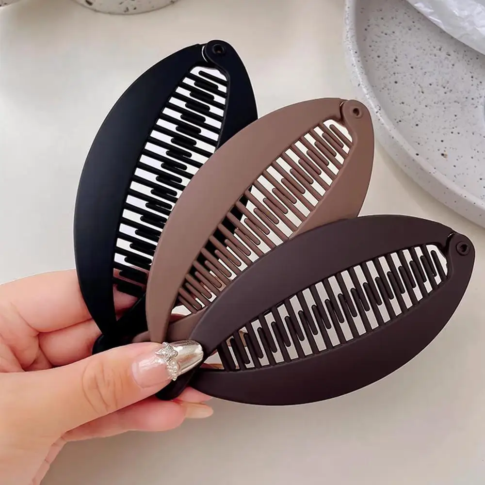 Matte Fish Shape Hair Claw Clip High Bun Banana Clip Hair Clip Anti-Slip Twist Clip Hair Accessories High Ponytail Hairpins 
Matte Fish Shape Hair Claw Clip High Bun Banana Clip Hair Clip Anti-Slip Twist Clip Hair Accessories High Ponytail Hairpins