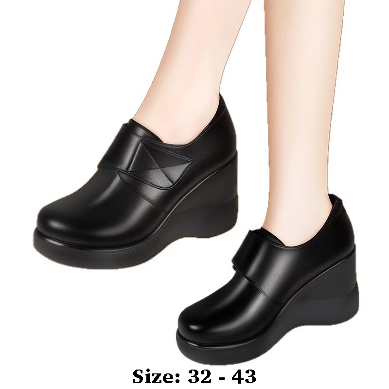 high quality wedge leather shoe for women 9cm high heel platform round toe 32 33 43 elegant and work autumn winter shoe black 
high quality wedge leather shoe for women 9cm high heel platform round toe 32 33 43 elegant and work autumn winter shoe black