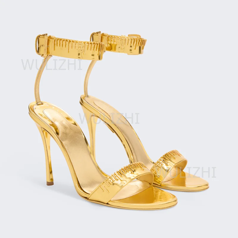 Gold Metal Ring Buckle Design Sandals Shiny Open Heels Bling Silver Ankle Buckle Hollow Sexy Black Luxury Dress Party Slingback
Gold Metal Ring Buckle Design Sandals Shiny Open Heels Bling Silver Ankle Buckle Hollow Sexy Black Luxury Dress Party Slingback
