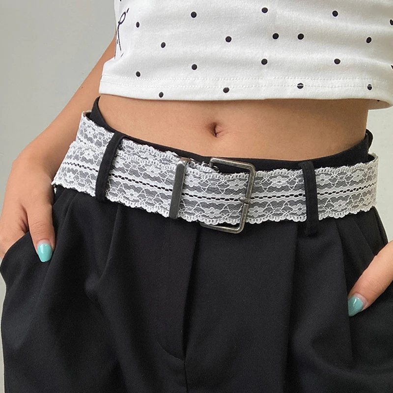 Hollow Metal Butterfly Buckle Waist Belts Adjustable Lace Trim Waistband for Women Fashionable Romantic White Floral PU Belts
Hollow Metal Butterfly Buckle Waist Belts Adjustable Lace Trim Waistband for Women Fashionable Romantic White Floral PU Belts
