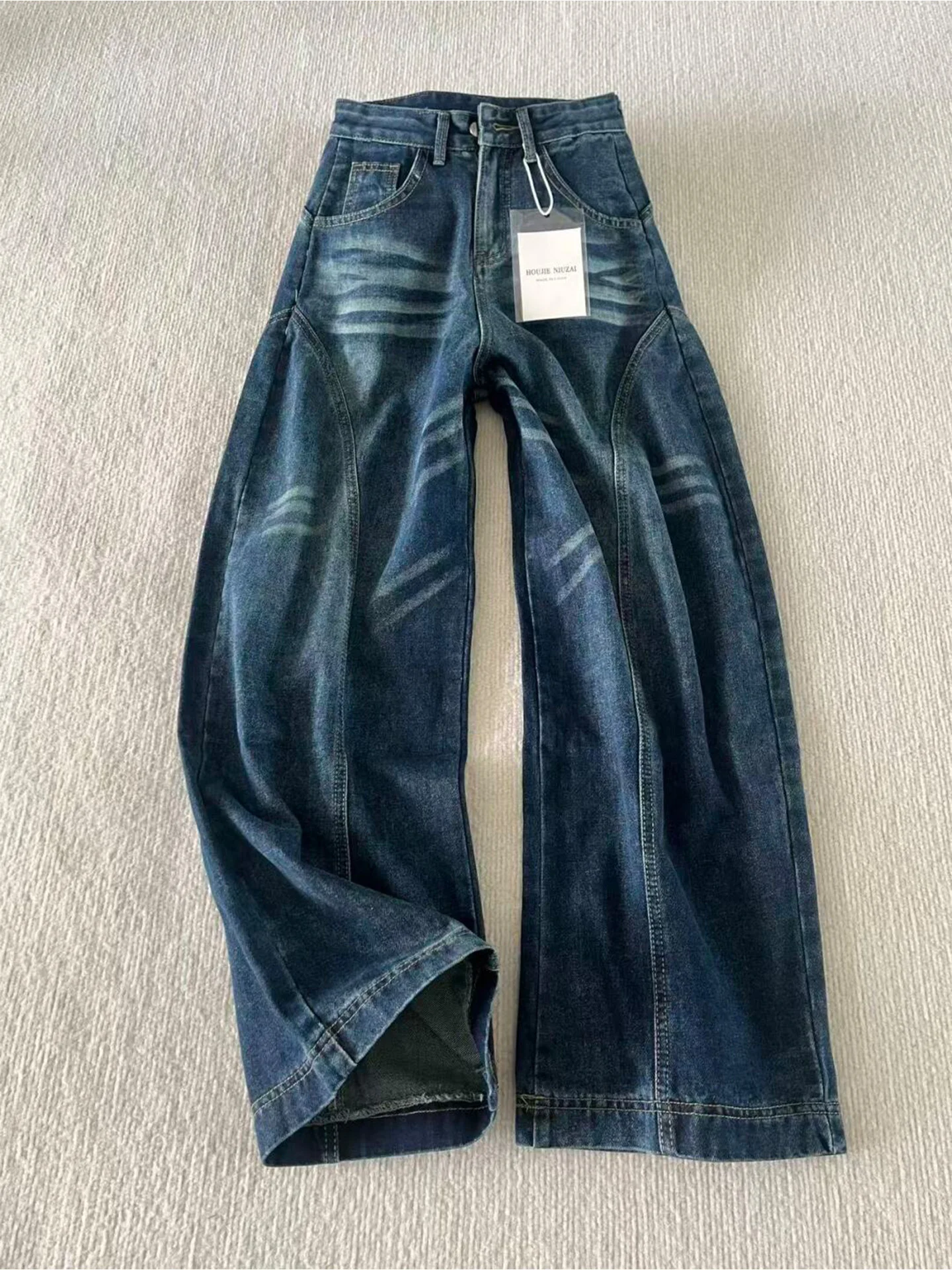 Ретро джинсы с высокой талией и широкими штанинами, женские, весенние, новые, в стиле BF, повседневные, из денима, в американском стиле, для отдыха
Ретро джинсы с высокой талией и широкими штанинами, женские, весенние, новые, в стиле BF, повседневные, из денима, в американском стиле, для отдыха