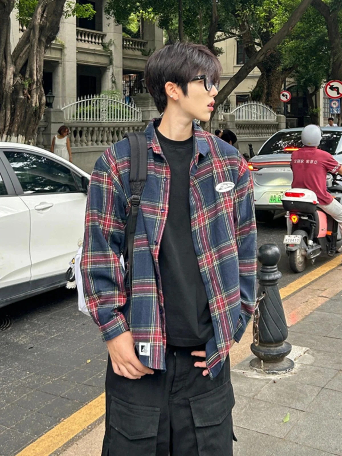 Cobalt Blue Plaid Long Sve irt Men's Spring Autumn American Retro Vintage Teenage Haome irt Jaet Loose Fit
Cobalt Blue Plaid Long Sve irt Men's Spring Autumn American Retro Vintage Teenage Haome irt Jaet Loose Fit