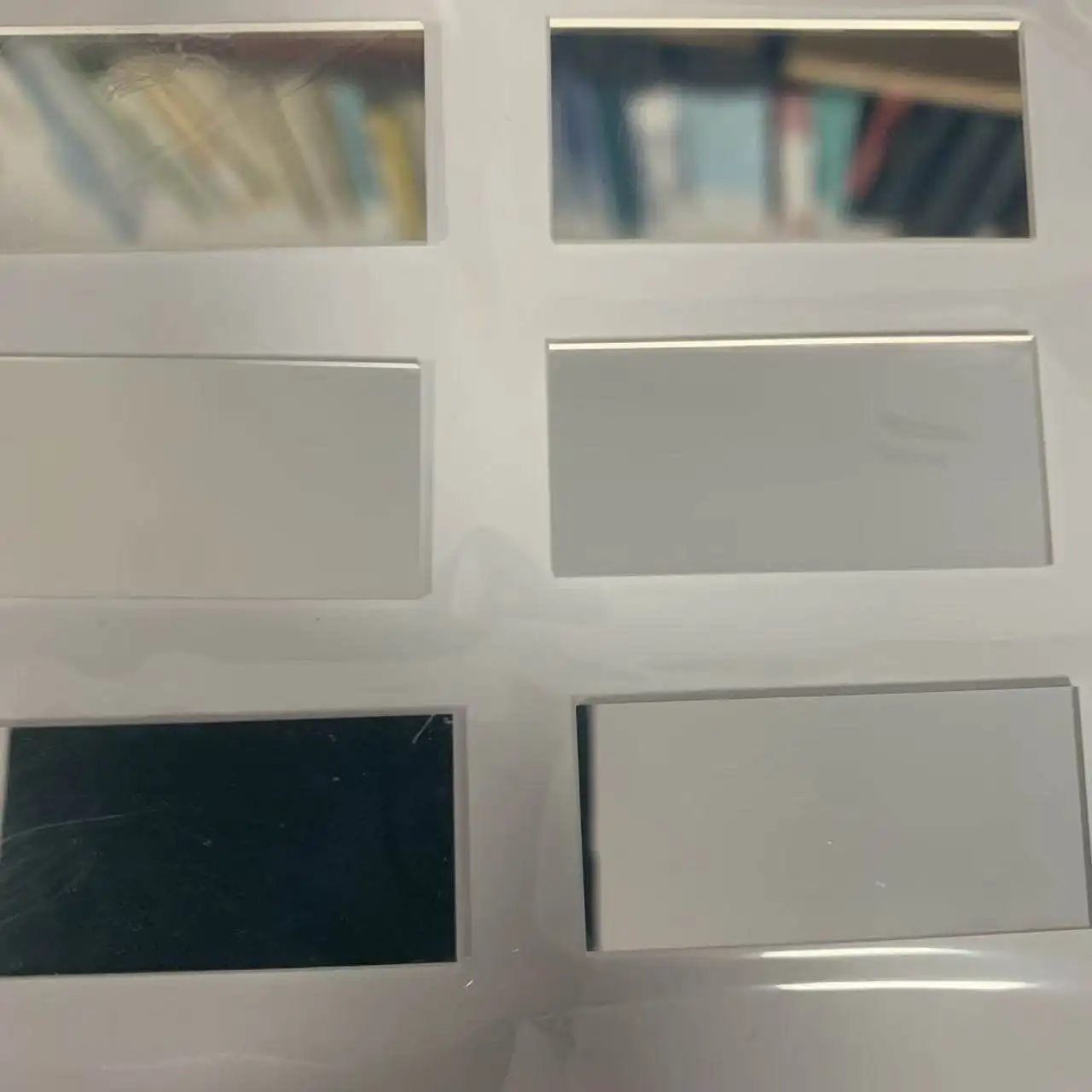 Зеркало с диэлектрическим покрытием 18*38*1,1 мм 400-700 нм 1 шт.
Зеркало с диэлектрическим покрытием 18*38*1,1 мм 400-700 нм 1 шт.