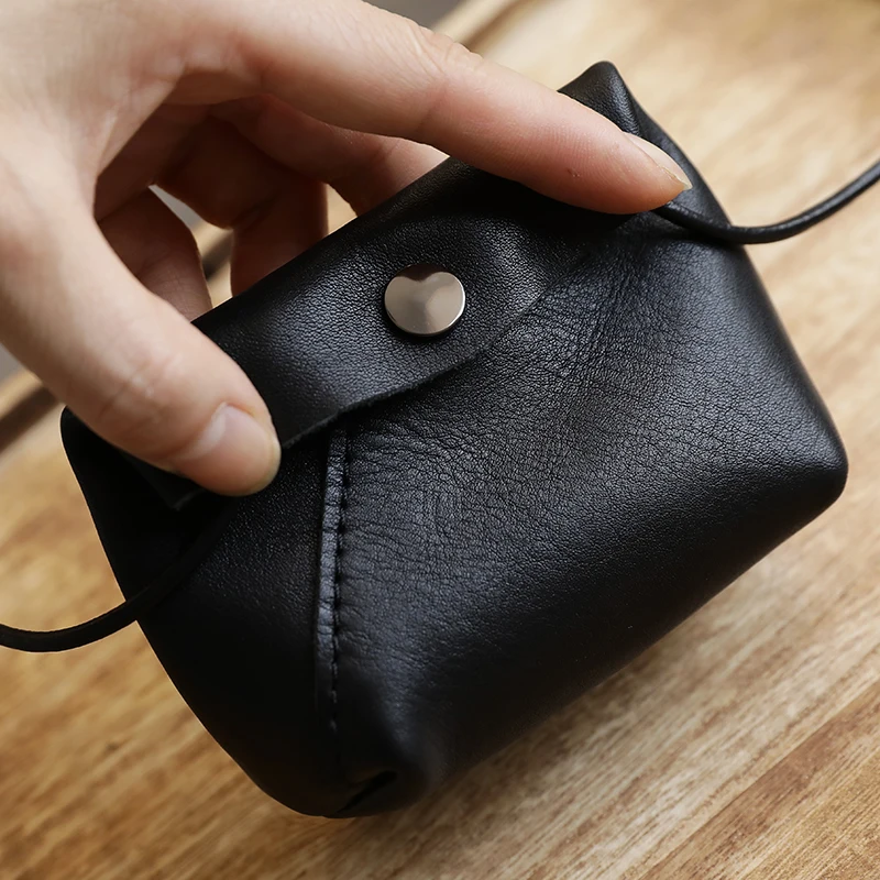 Superior Cowhide Keychain Wallet Men's Crossbody Single Shoulder Backpack Dark Style Leather Coin Purse Key Holder Backpack
Superior Cowhide Keychain Wallet Men's Crossbody Single Shoulder Backpack Dark Style Leather Coin Purse Key Holder Backpack