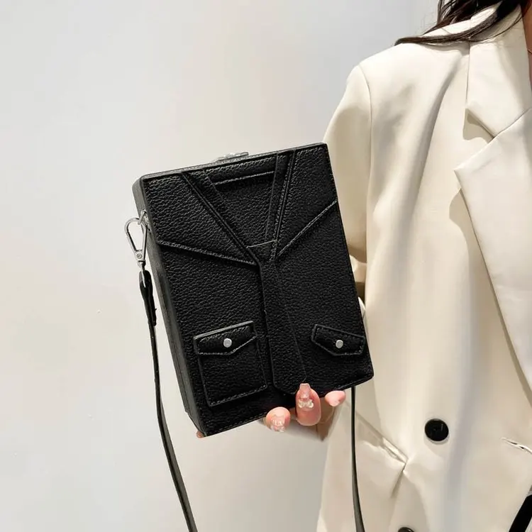 2025 Baroque Print Shoulder Bag, Top-Grain Leather Square Purse for Gallery Openings, Travel & High Tea, Compact Messenger Bag
2025 Baroque Print Shoulder Bag, Top-Grain Leather Square Purse for Gallery Openings, Travel & High Tea, Compact Messenger Bag