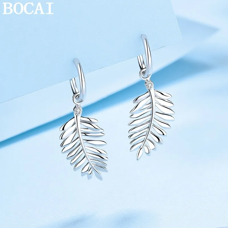 BOCAI S925 Pure Silver Fashionable And Simple Inlaid With Moissanite Leaf Earrings
BOCAI S925 Pure Silver Fashionable And Simple Inlaid With Moissanite Leaf Earrings