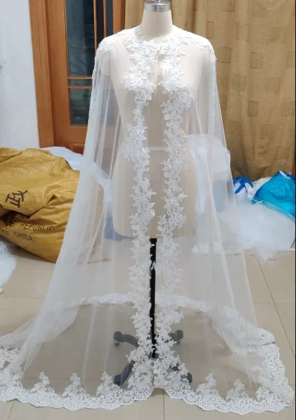 Long Wedding Cape Veil Lace White/ivory Wraps Appliques Lace Wedding Jacket Bridal Cloak black cape capelet wedding accessory
Long Wedding Cape Veil Lace White/ivory Wraps Appliques Lace Wedding Jacket Bridal Cloak black cape capelet wedding accessory