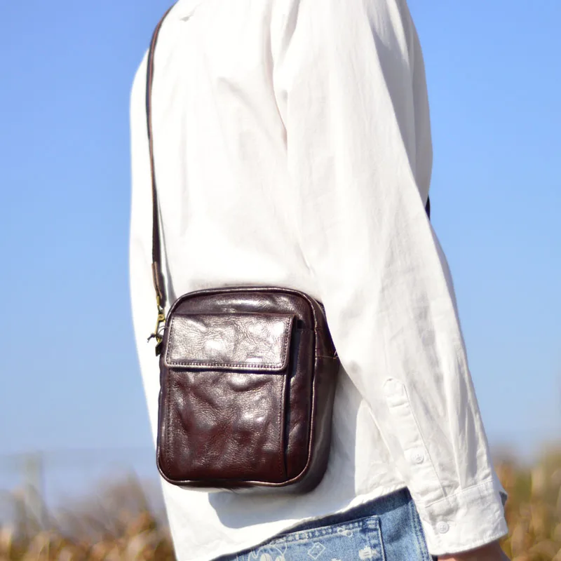 AETOO New Korean-style men's genuine leather single-shoulder bag and business casual outdoor bag
AETOO New Korean-style men's genuine leather single-shoulder bag and business casual outdoor bag