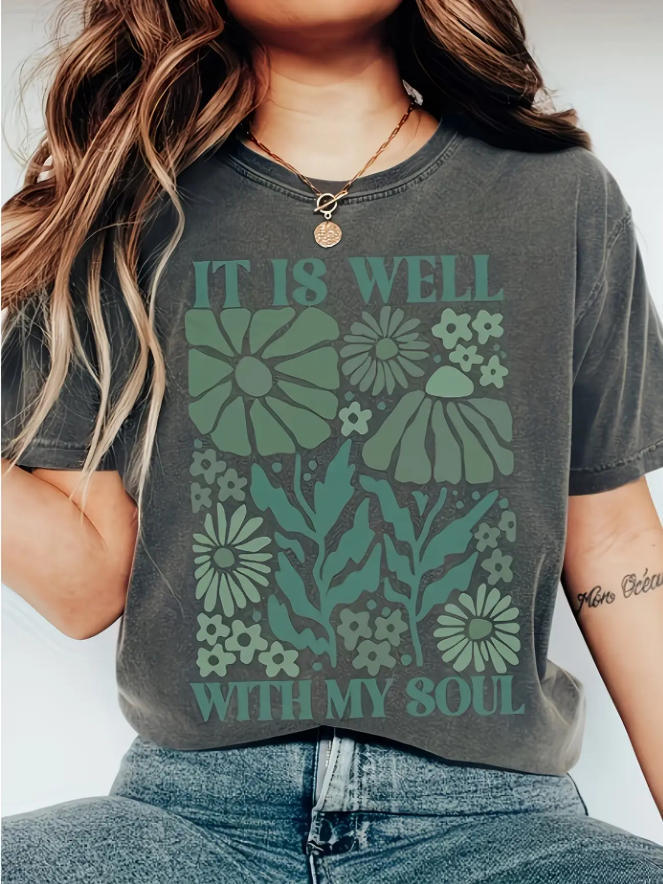 Plus size women's short sleeve T-shirt It Is Well With My Soul Spring and Summer Must-Haves summer outfits women's clothing
Plus size women's short sleeve T-shirt It Is Well With My Soul Spring and Summer Must-Haves summer outfits women's clothing