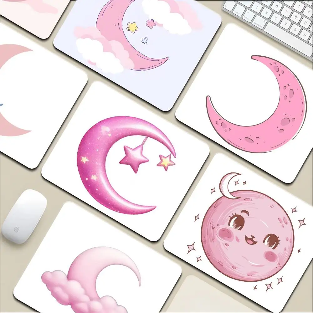 Маленький коврик для мыши с рисунком розовой луны, коврик для клавиатуры, подушка для ноутбука, нескользящая настольная панель
Маленький коврик для мыши с рисунком розовой луны, коврик для клавиатуры, подушка для ноутбука, нескользящая настольная панель