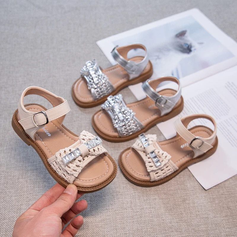 Girls Weave Elegant Sandals Kids Summer Beach Shoes Soft Sole Children Princess Dress Sandals for Party Wedding 2026 New
Girls Weave Elegant Sandals Kids Summer Beach Shoes Soft Sole Children Princess Dress Sandals for Party Wedding 2026 New