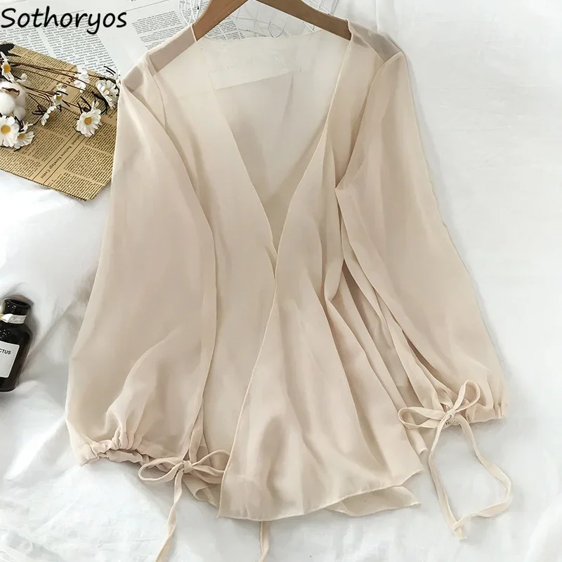 Chiffon Solid Blouses Women Breathable Shirts Thin New Outwear V-neck Elegant Korean Style Trendy Drawstring Bow Female Simple
Chiffon Solid Blouses Women Breathable Shirts Thin New Outwear V-neck Elegant Korean Style Trendy Drawstring Bow Female Simple