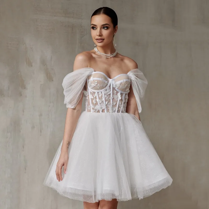 Luxury Sweetheart Short Tulle Wedding Dress Simple Off Shoulder Sexy Backless Lace Up Pleats Appliques Lace Ball Gown Customized
Luxury Sweetheart Short Tulle Wedding Dress Simple Off Shoulder Sexy Backless Lace Up Pleats Appliques Lace Ball Gown Customized