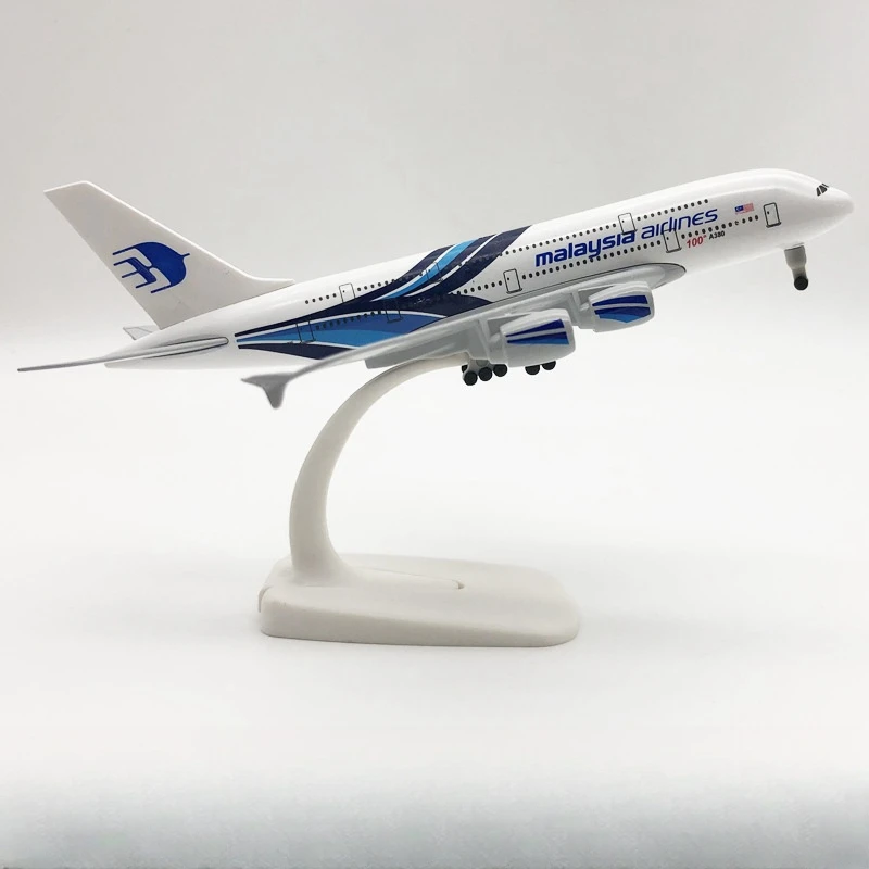 20 см модель самолета из сплава A380 Airbus Малайзия модель самолета из смолы игрушка и коллекция шасси подарок для хобби
20 см модель самолета из сплава A380 Airbus Малайзия модель самолета из смолы игрушка и коллекция шасси подарок для хобби