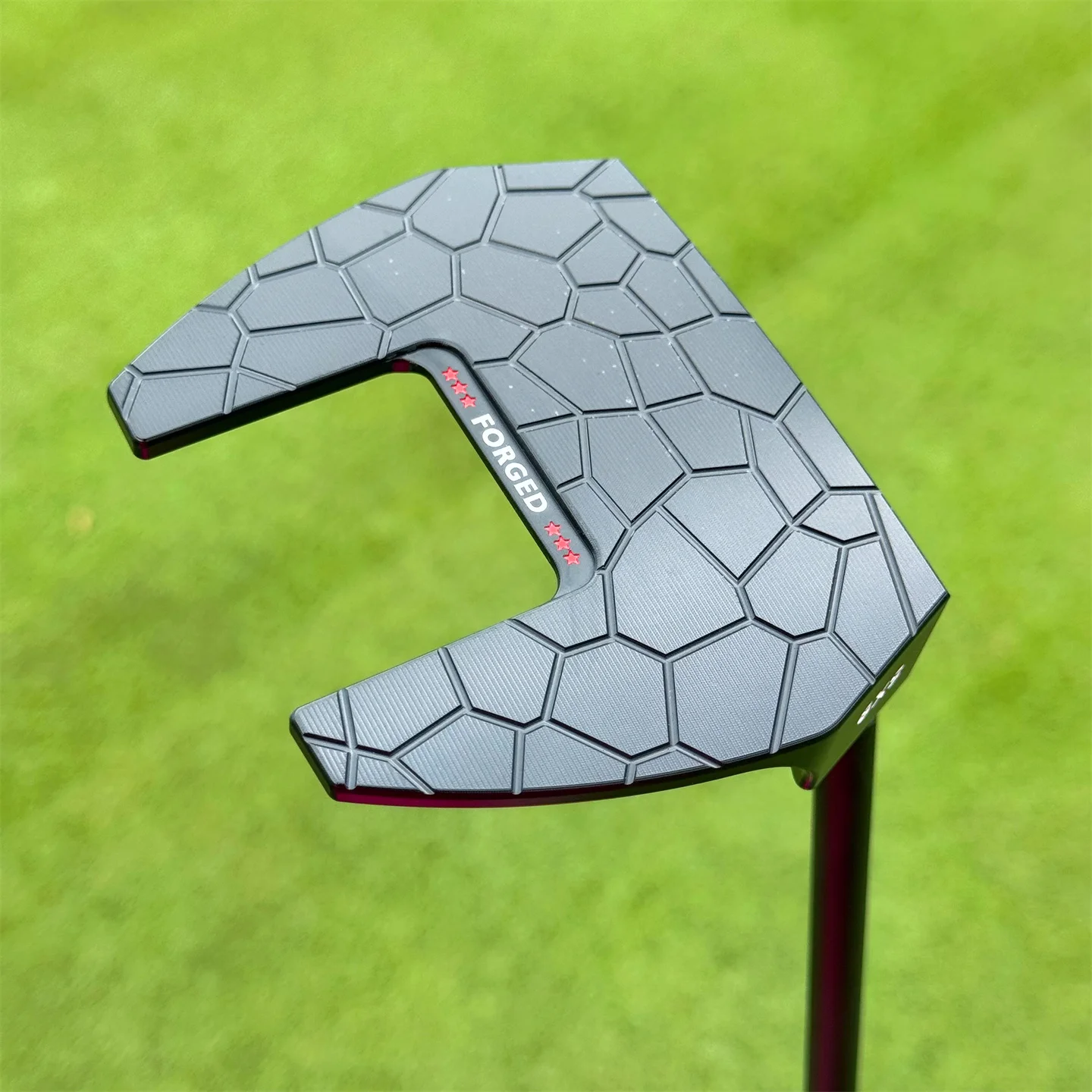 New limited edition Cosmo.Eagle golf putter S15C soft iron forged horn stable model
New limited edition Cosmo.Eagle golf putter S15C soft iron forged horn stable model