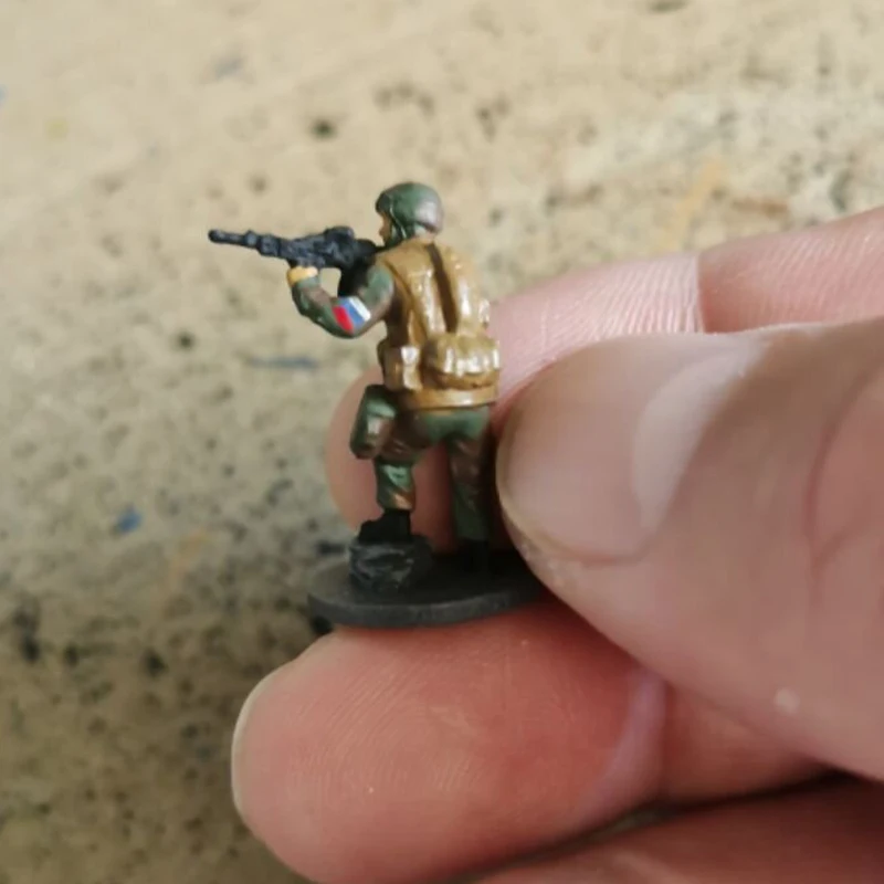 1:72 Scale Resin Models Modern Russian Special Forces Soldiers 12 Suitable For Tank Helicopter Scenes Collectible Decorative
1:72 Scale Resin Models Modern Russian Special Forces Soldiers 12 Suitable For Tank Helicopter Scenes Collectible Decorative