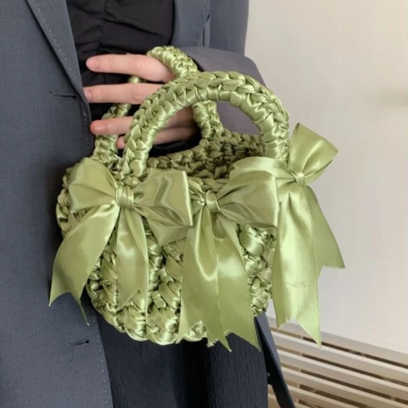 Sweet Silk Like Satin Bucket Bags Fashionable Bow Woven Handbag Summer Trendy Versatile Cute Braid Holiday Top-handle Bags
Sweet Silk Like Satin Bucket Bags Fashionable Bow Woven Handbag Summer Trendy Versatile Cute Braid Holiday Top-handle Bags