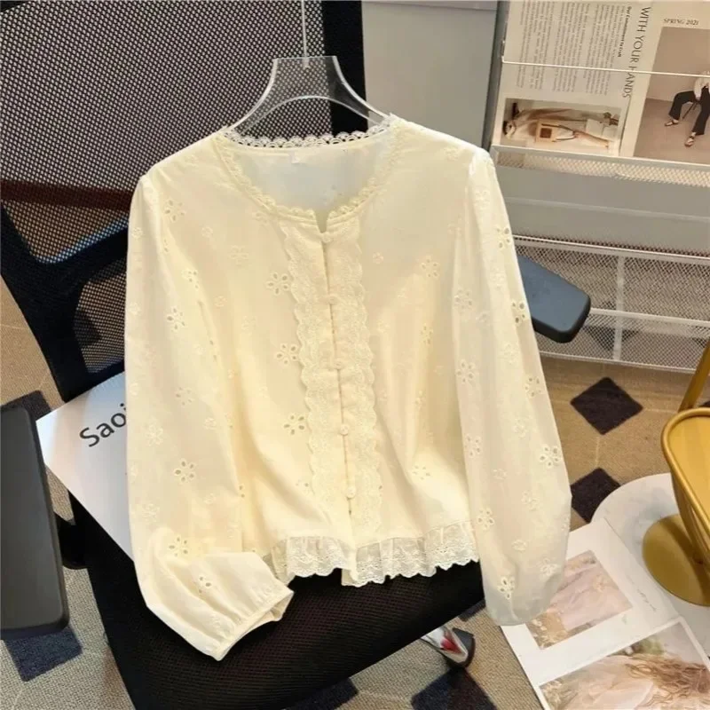New Women's Shirt 2026 Spring Summer Lace Sense Of Design Ladies Tops Be All-match Fashion Single-breasted Lady Blouse
New Women's Shirt 2026 Spring Summer Lace Sense Of Design Ladies Tops Be All-match Fashion Single-breasted Lady Blouse