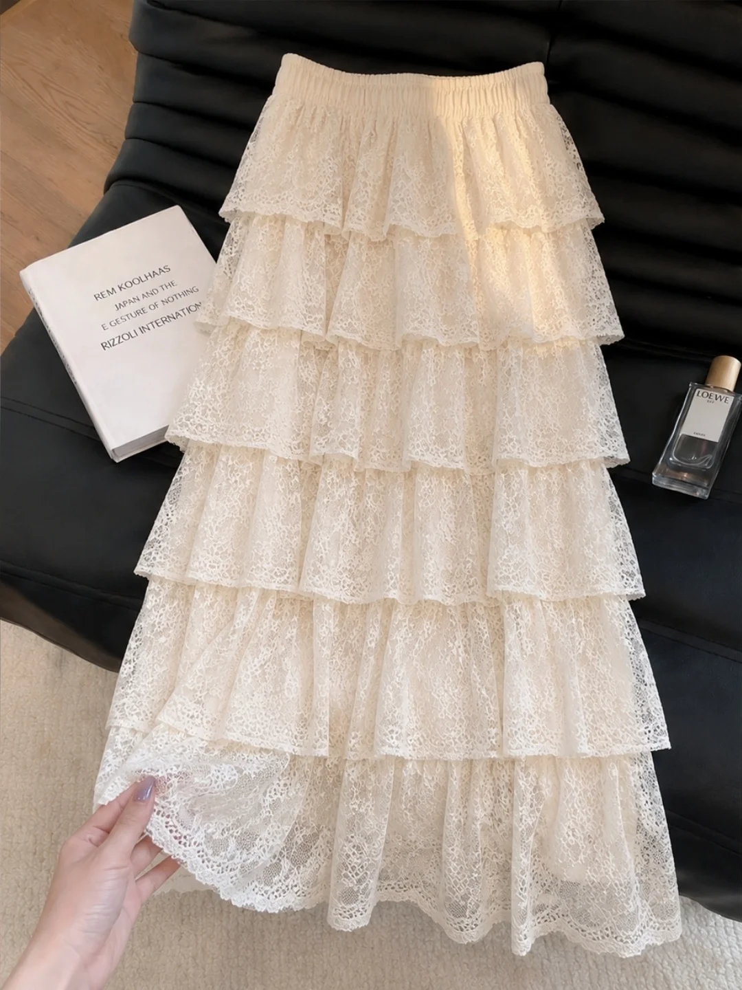 Elegant Lace Cake Skirt Design Casual Versatile Summer High Waist Baked Skirt Poetic Lin Collection 2026 Spring/Summer
Elegant Lace Cake Skirt Design Casual Versatile Summer High Waist Baked Skirt Poetic Lin Collection 2026 Spring/Summer
