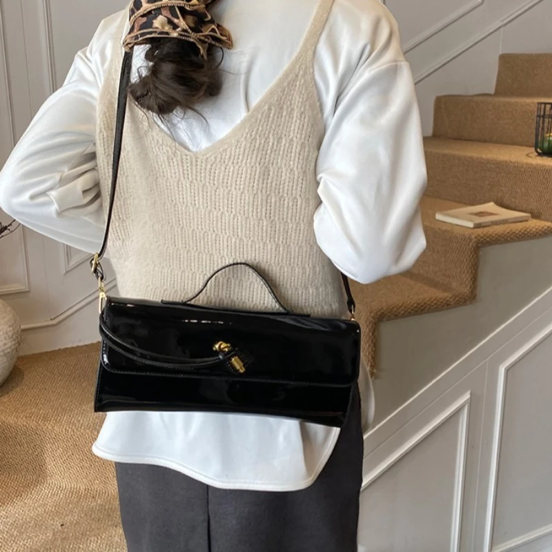 Популярная женская кожаная сумка-мессенджер, классическая элегантная сумка через плечо, дизайнерская сумка люксового бренда
Популярная женская кожаная сумка-мессенджер, классическая элегантная сумка через плечо, дизайнерская сумка люксового бренда