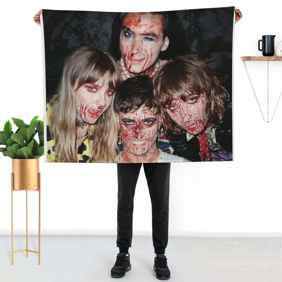 maneskin blood Throw Blanket Durable Warm Blanket for Daily Home Use
maneskin blood Throw Blanket Durable Warm Blanket for Daily Home Use