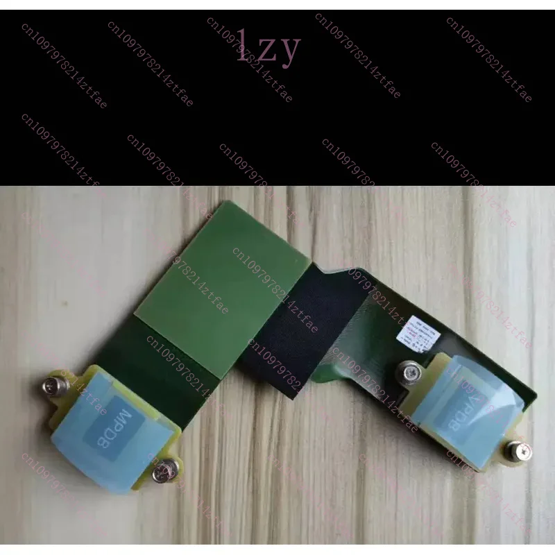 Новый оригинальный соединительный кабель Dell HD5TM 0HD5TM
Новый оригинальный соединительный кабель Dell HD5TM 0HD5TM