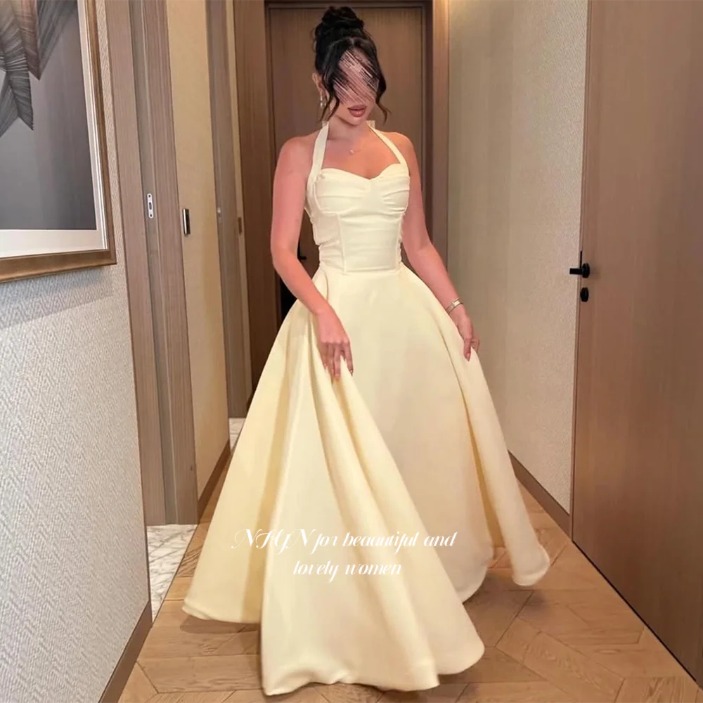 NFYN Sweetheart Prom Dress with Pleats A Line Party Dress Halter Evening Dress Satin Celcebrity Dress for Women Customized
NFYN Sweetheart Prom Dress with Pleats A Line Party Dress Halter Evening Dress Satin Celcebrity Dress for Women Customized