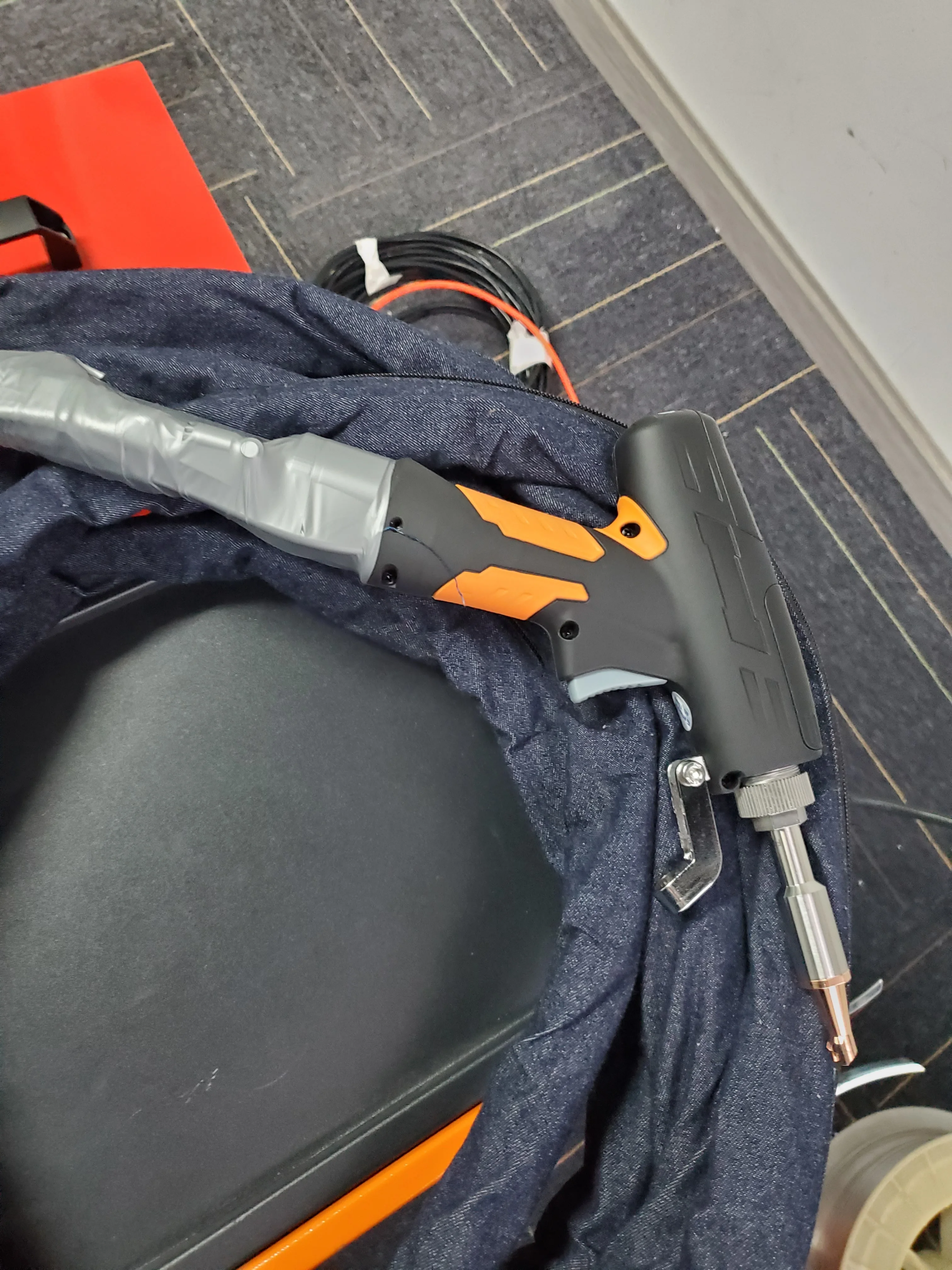 Лазерный металлический разъем мощностью 900 Вт | Лестничные стержни и ремонт шкафа | Лазерный сварочный аппарат с воздушным охлаждением Портативный промышленный класс
Лазерный металлический разъем мощностью 900 Вт | Лестничные стержни и ремонт шкафа | Лазерный сварочный аппарат с воздушным охлаждением Портативный промышленный класс